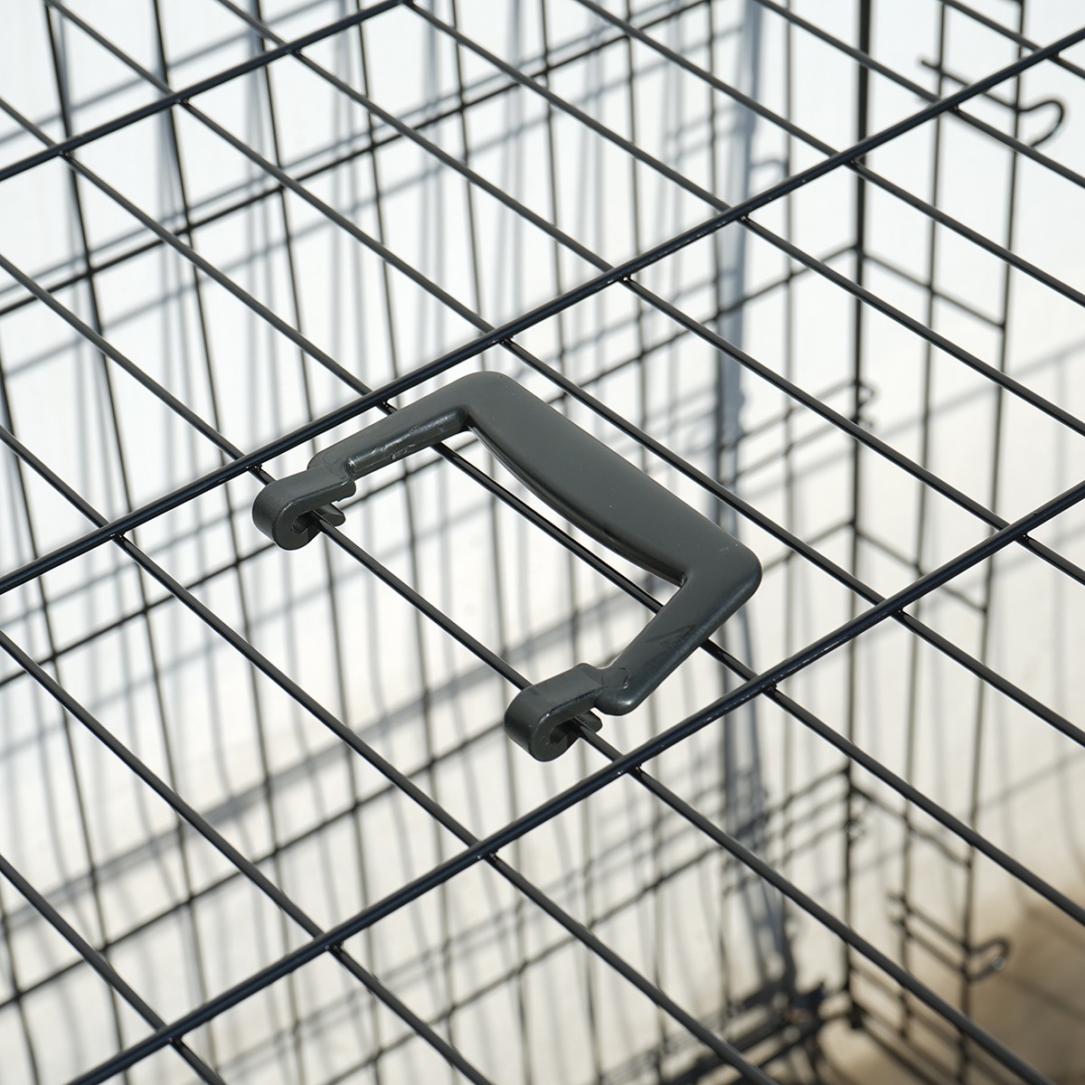 Cusca transport animale pliabila din metal, 2 usi, tava detasabila, maner, 122x75.5x84 cm