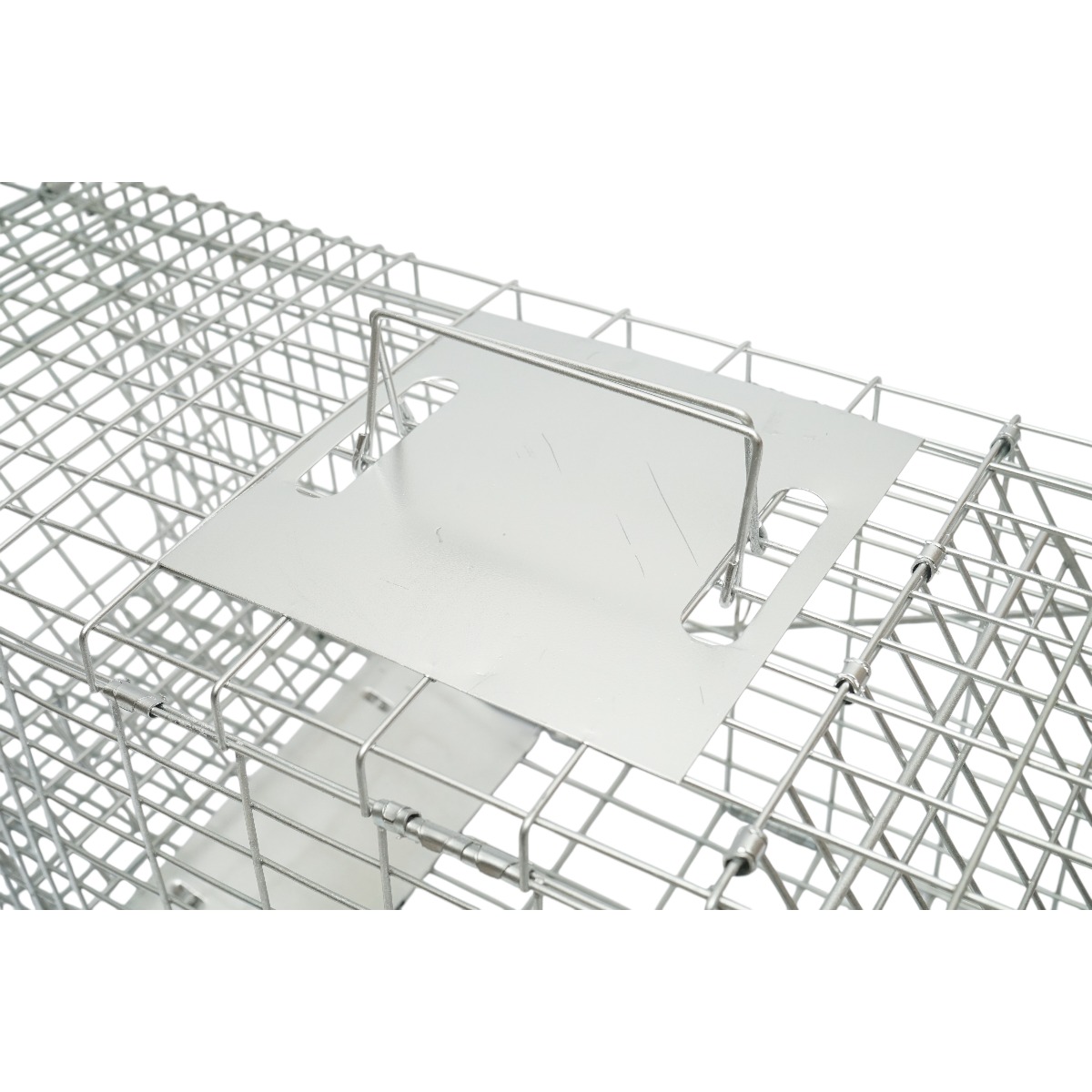 Capcana metalica robusta tip colivie/cusca din otel galvanizat, cu mecanism automat inchidere, plasa groasa, maner transport, pentru capturare vie animale salbatice 78x30x32 cm