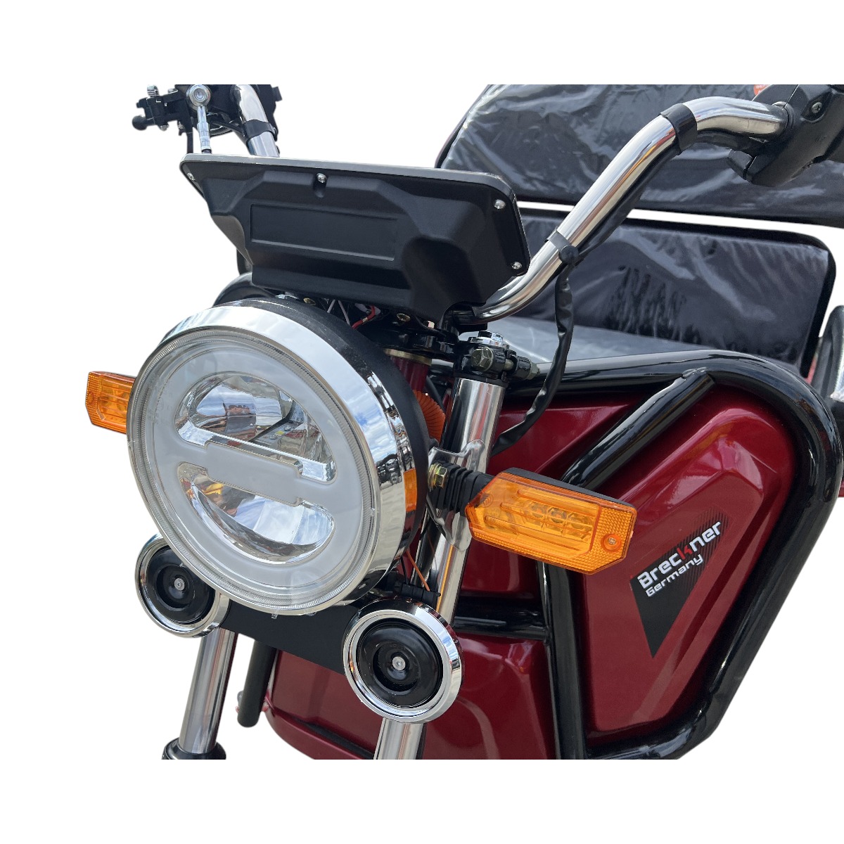 Triciclu electric Breckner Germany model E ROSU, motor 1600W fara perii, baterie 60V 20Ah (5 buc), viteza 25 km/h, autonomie 25-50 km, sarcina max 500 kg, reductor HI-LO, anvelope 3.00-12, gabarit 2400x890x1095 mm