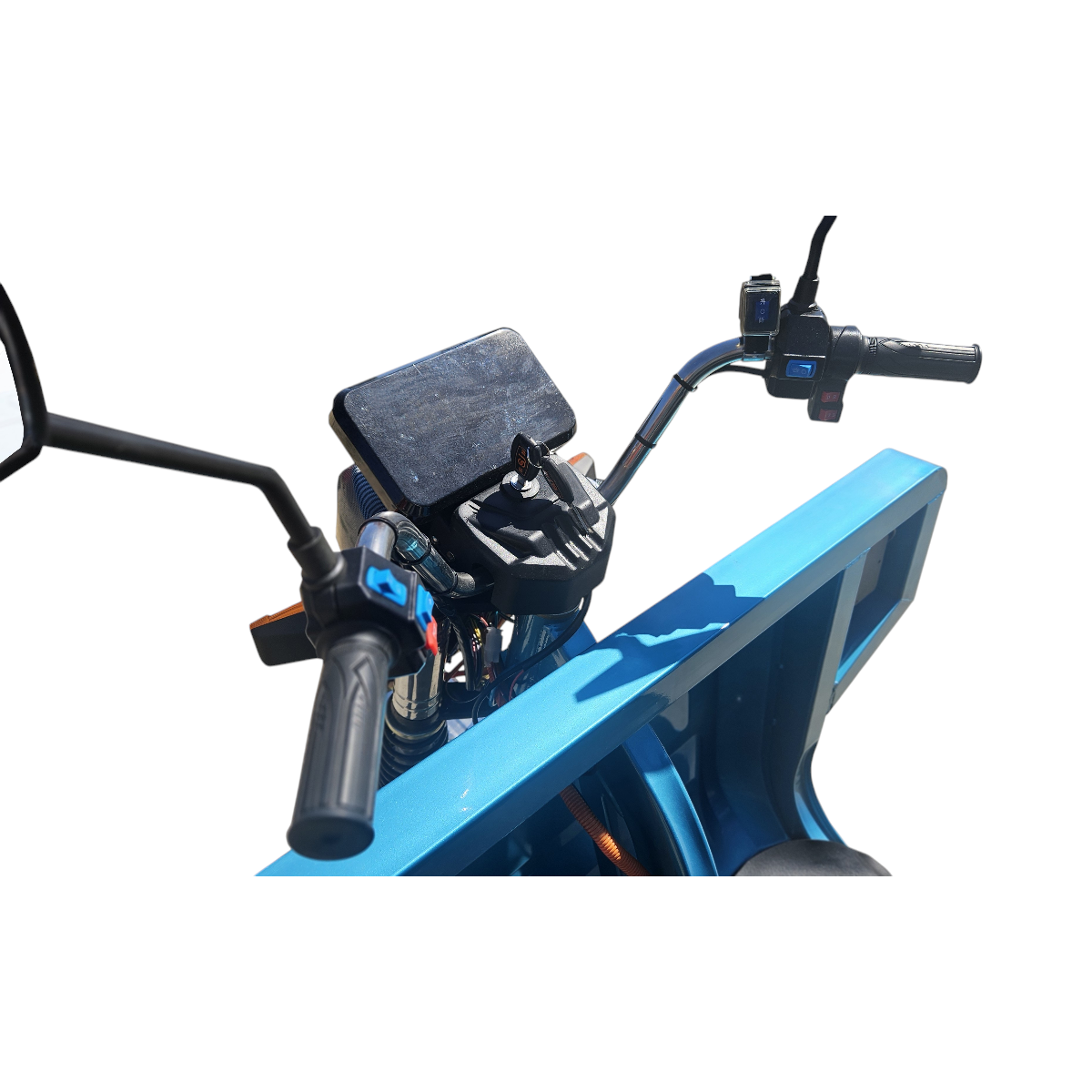 Triciclu electric Thor Magnum3 1200W fara perii, 60V 45Ah (5 buc.), basculare hidraulica, viteza 25 km/h fara permis, autonomie 25-50 km, bena 1500x1100x450 mm, gabarit 3100x1200x1400 mm