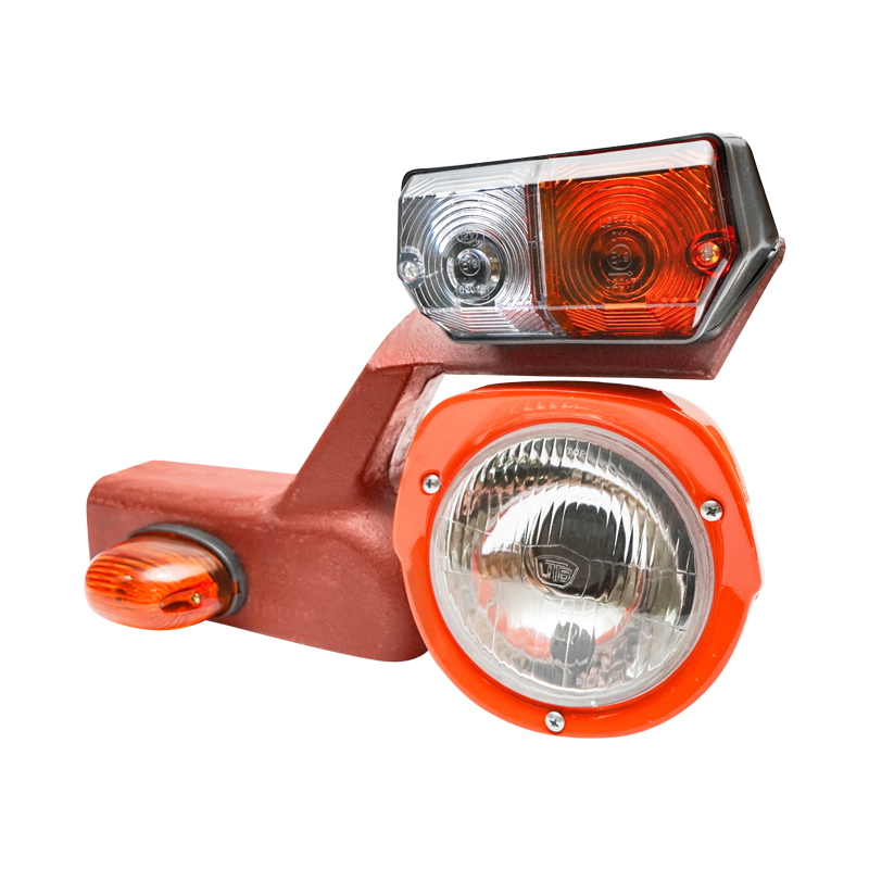 Ansamblu set faruri cu semnalizari pe suport stanga si dreapta tractor UTB U-650