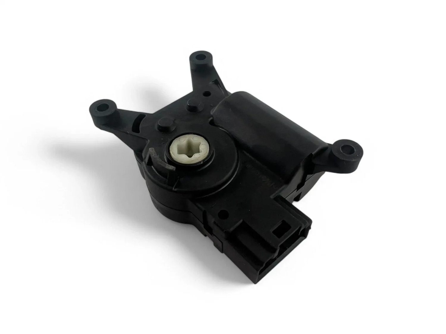 Actuator ventil comutare clapete ventilatie Citroen Berlingo 08-18; Peugeot Partner 08-, motor: 1.2 PureTech, 1.6, 1.6 HDI, OEM/OES (Denso), 647954