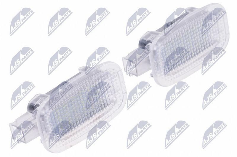 Lampa LED torpedou Mercedes A (W169), A (W176), B Sports Tourer (W245), C (W204), E (W212), S (W221), Cls (C218), G (W463), Gl (X164), Glk (X204), M (W164), Viano (W639); 2003-; A2218200401; NTY, aftermarket