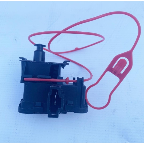 Actuator inchidere centralizata clapeta rezervor Vw Touareg 2010-, Polo 2017-, T-Roc 2017-, Seat Leon 2012-, Skoda Fabia 3 2014-, Octavia 3 2012-, Yeti 2009-, 7P0810773D