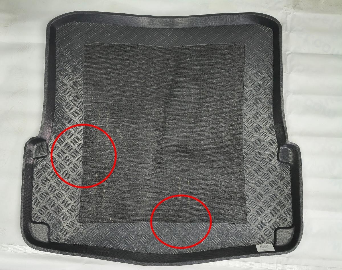 Tavita portbagaj Skoda Octavia 2 (1z3/1z5), 06.2004-12.2013 Combi/ Break, cu panza antialunecare -DETERIORATA,VEZI POZE