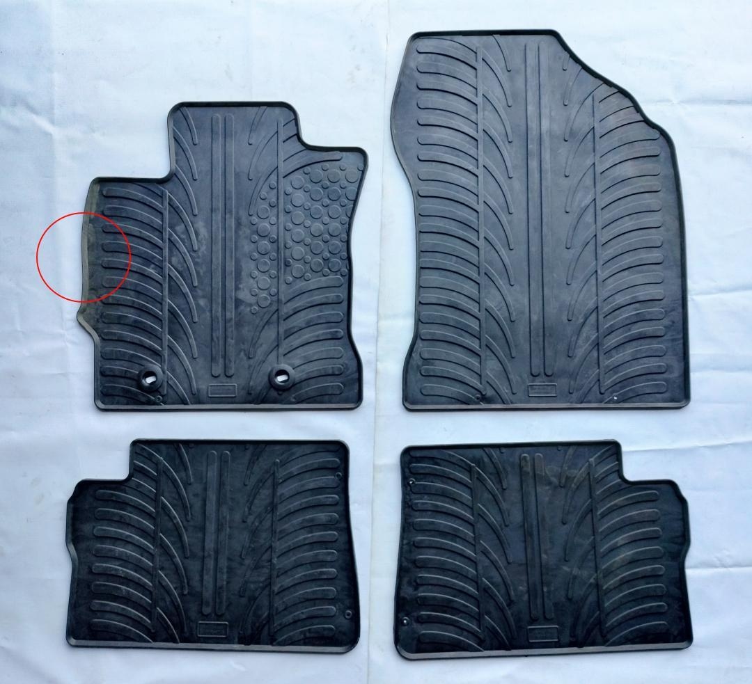 Set covorase auto din cauciuc Toyota Auris 2012- Auris Touring Sport 2013-, Auris Hybrid 2013-, Gledring, 4 buc. -FOLOSITE PUTIN, URME DE UZURA