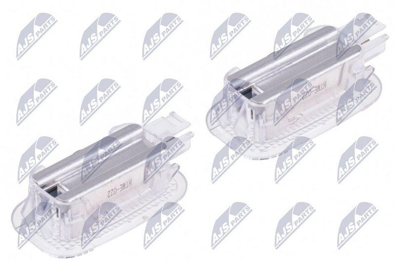 Lampa LED torpedou Mercedes A (W169), A (W176), B Sports Tourer (W245), C (W204), E (W212), S (W221), Cls (C218), G (W463), Gl (X164), Glk (X204), M (W164), Viano (W639); 2003-; A2218200401; NTY, aftermarket