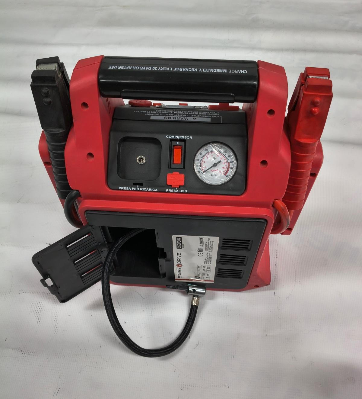 Jump starter robot pornire 12V, cu compresor, lanterna si priza 12V, 18Ah, 35EP004 -REZISTENTA BATERIEI SCAZUTA , NECESITA SCIMBATA