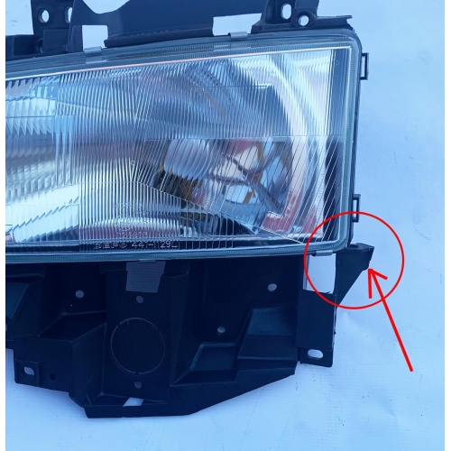 Far VW TranSporter (T4) Caravelle 09.1996-03.2003 DEPO partea Stanga, tip bec H4, cu rama; CLEMA RUPTA