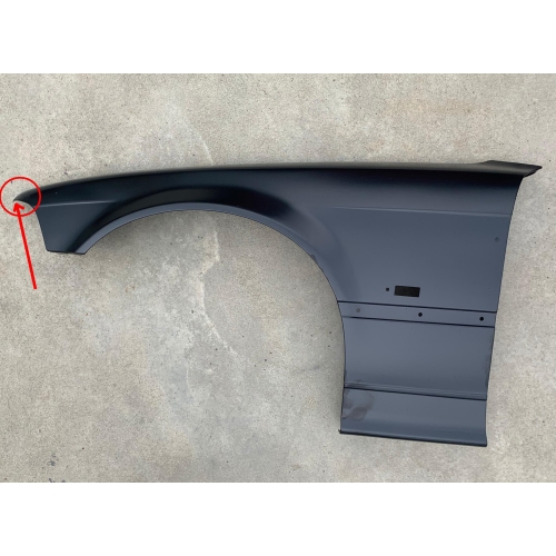 Aripa fata Bmw Seria 3 E36, 12.1990-1995 Model Coupe , partea Stanga, cu gaura pentru semnalizare, 41358122235, 200701-1 ; PUTIN DETERIORATA LA COLT