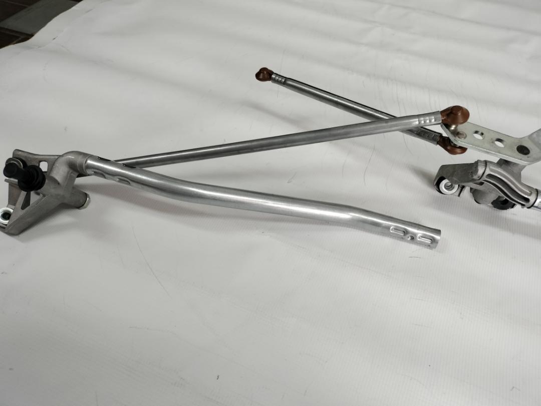 Mecanism stergator fara motoras Opel Meriva A, 05.2003-06.2010, fata; RUPT, SE POT FOLOSII PARGHIILE