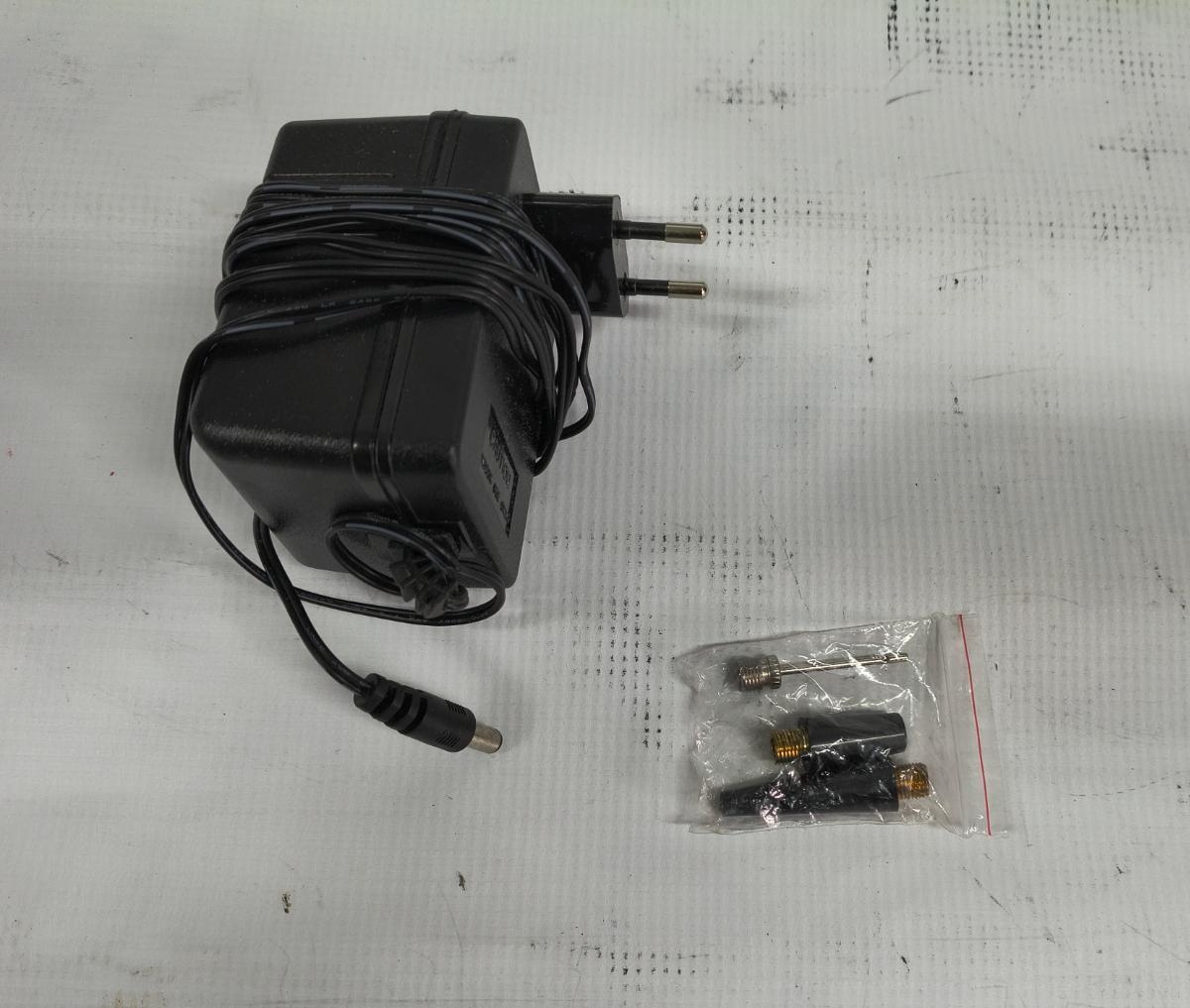 Jump starter robot pornire 12V, cu compresor, lanterna si priza 12V, 18Ah, 35EP004 -REZISTENTA BATERIEI SCAZUTA , NECESITA SCIMBATA