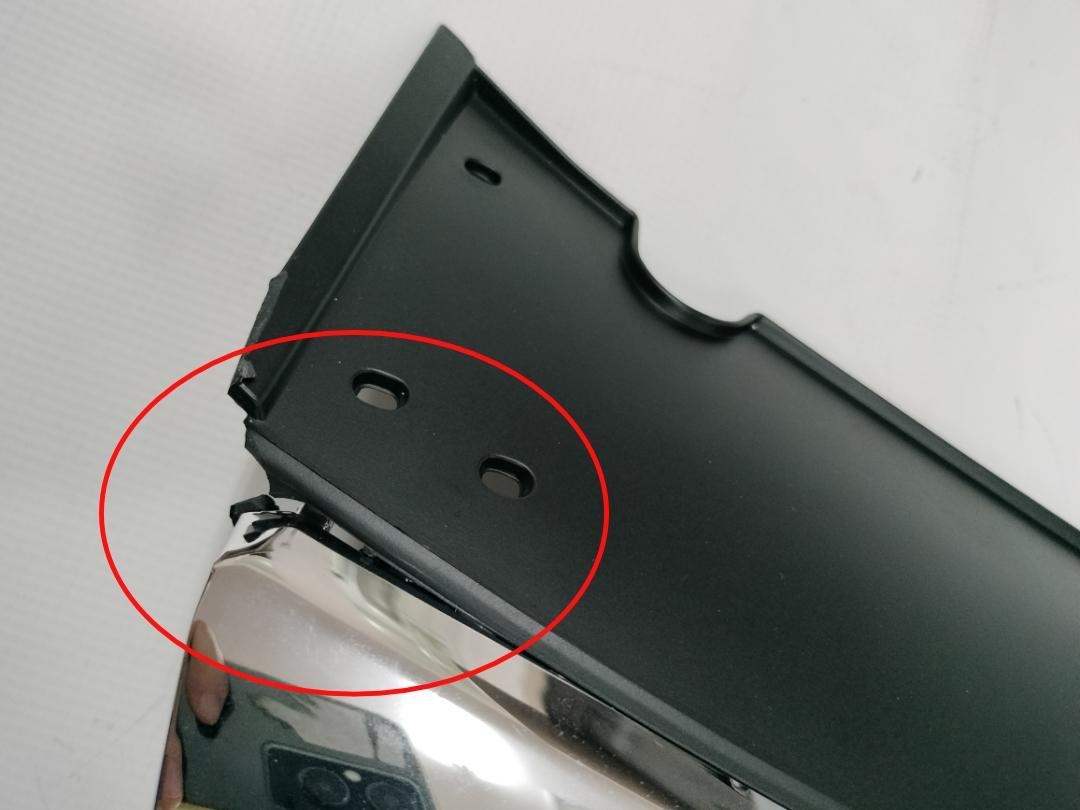 Grila radiator Vw Passat (B6 (3c)), 01.2005-07.2010, Cu Locas Pentru Emblema Model Mare, Negru, 3C0853651PWF; 8C0853651PWF -PLASTIC RUPT LA MARGINE