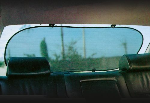 Parasolar auto luneta spate Carpoint cu ventuze , dimensiune 50x100cm