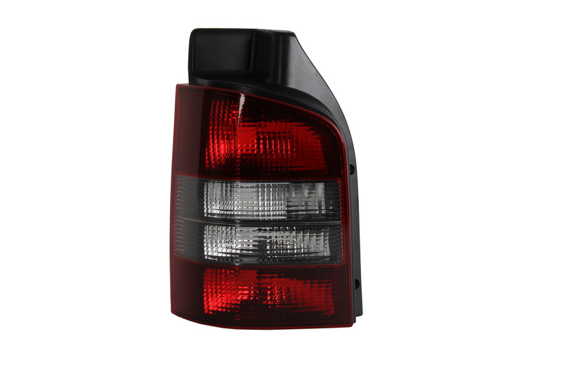 Stop spate lampa VW Transporter/Multivan (T5), 04.2003-2015, 1 usa spate, partea Stanga, cu semnal alb; tip bec P21/4W+P21W+PY21W; fumuriu; fara soclu bec ; Omologare: ECE, DEPO