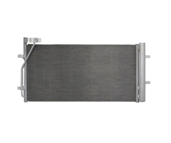 Condensator climatizare Audi Q3 (8U), 03.2015-10.2018, motor 2.0 TDI, 88 kw/135 kw diesel, full aluminiu brazat, 676(640)x335x16 mm, cu uscator si filtru integrat
