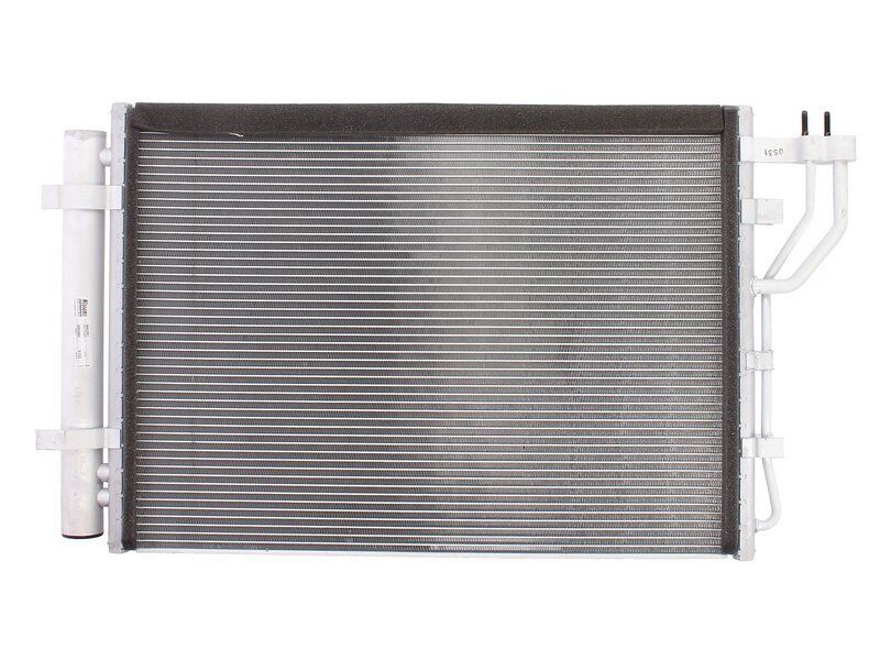 Condensator climatizare OEM/OES Hyundai IX20 (JC), 06.2011-, Kia VENGA, 02.2010-, motor 1.4 CRDI, 55kw/57 kw/66 kw diesel, cutie manuala, full aluminiu brazat, 520(485)x375x12 mm, cu uscator si filtru integrat