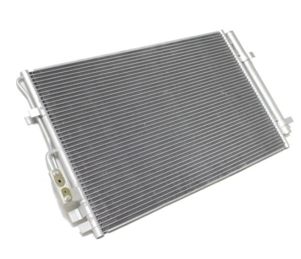Condensator climatizare OEM/OES Kia Sorento, 11.2009-12.2015, motor 2.4, 128 kw benzina, cutie manuala/automata, full aluminiu brazat, 650(695)x425(435) mm, cu uscator si filtru integrat